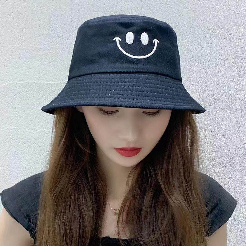 Cute Smiley Face Embroidered Bucket Hat, Unisex Retro Summer UV Protection Sun Hat, Casual Foldable Travel Bucket Cap for Women Men