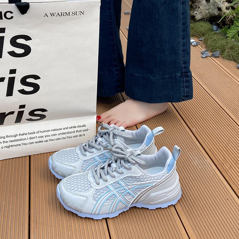 2025 autumn new versatile thick-soled heightening dad shoes women's outdoor hiking shoes mesh ventilated girls' sports shoes