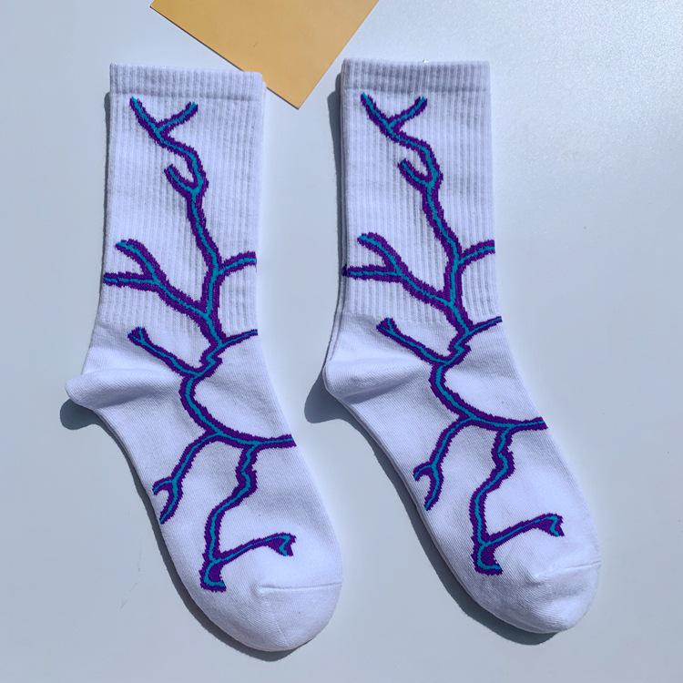 "Trendy Lightning-Stripes Unisex Mid-Tube College Style Skateboard Socks"