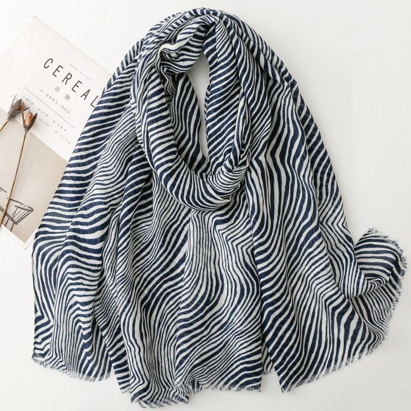 Elegant Women Silk Scarf Wrap Shawls Vintage Striped Print Sunscreen Bandanas Hijab Mujer Boho Scarve Pareo Casual Fashion New
