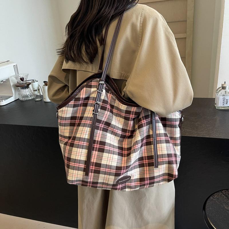 Клетчатая сумка-тоут большой емкости женская сумка через плечо сумка через подмышку — фото 4