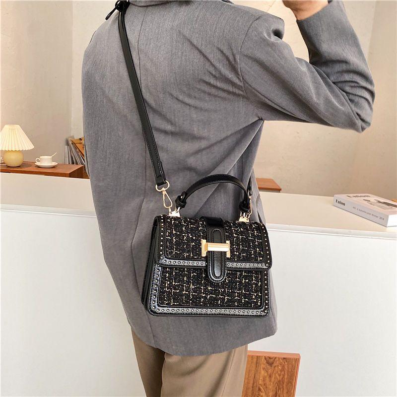 Niche Light Luxusní Malá taška do podpaží v malém voňavém stylu Senior Sense of Mini Crossbody Taška Jednoduchá Všestranná Ležérní Odstavec Tašky přes rameno