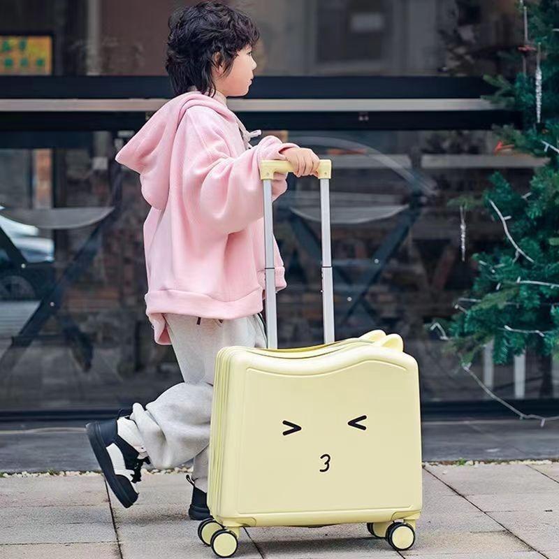 OEING Kids Ride-On Luggage