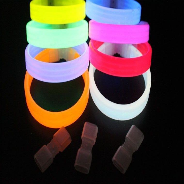 Glow Stick Bracelets: Luminous Wristbands & Drumsticks for Concerts and Weddings