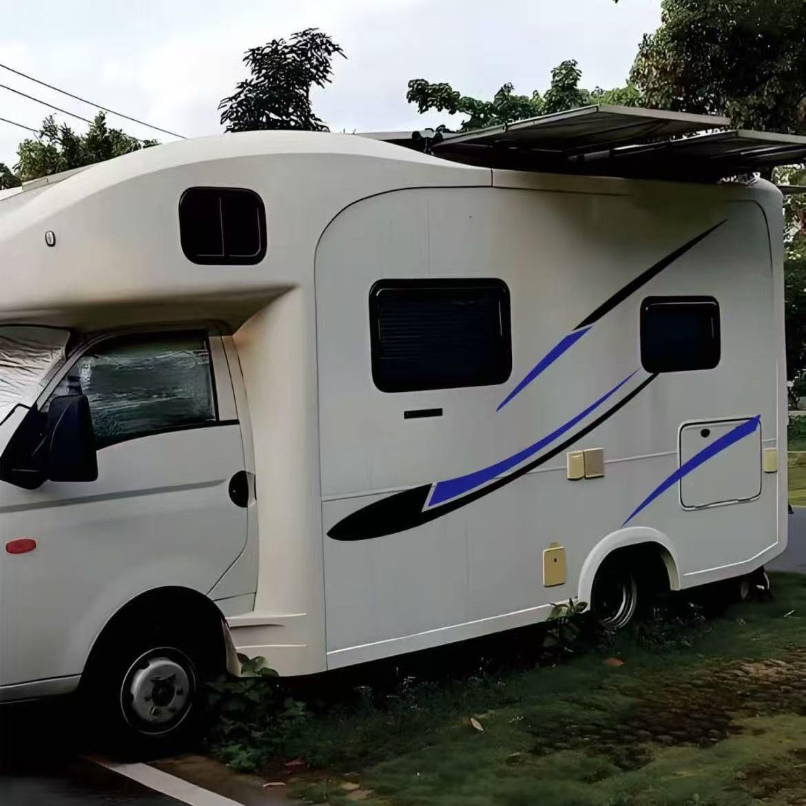 

CQ63 Mirror Set: Ideal for RVs, featuring left and right pairs with dual-color lines for added vitality. Red with Blue