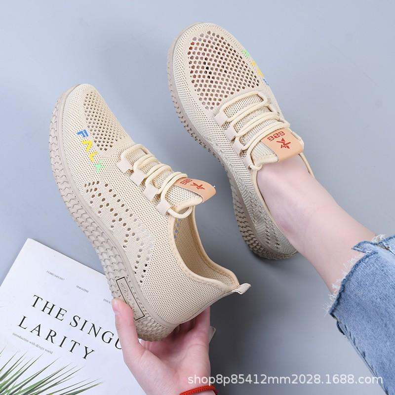Womens Breathable Mesh Flat Walking Shoes With Non-Slip Rubber Sole Lightweight Casual Lace-Up Sneakers Fall