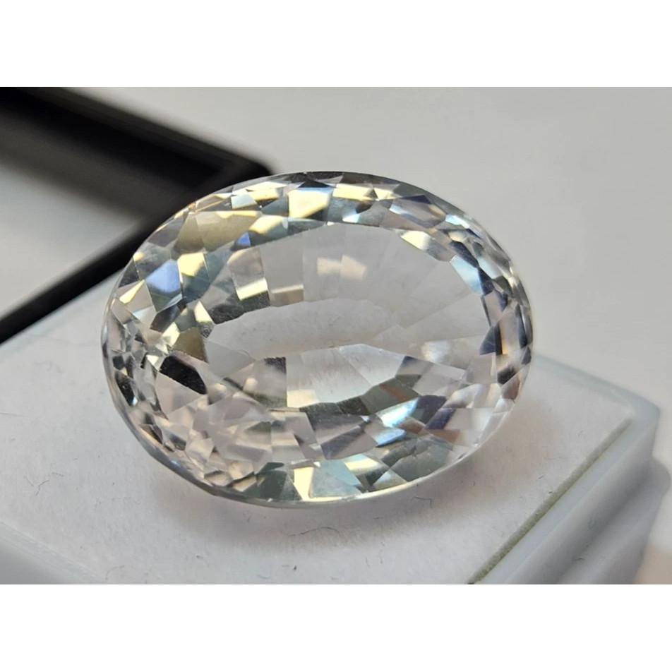 27-28 Ct Shine White Color Sapphire Oval Cut Beautiful Certified Loose Gemstone