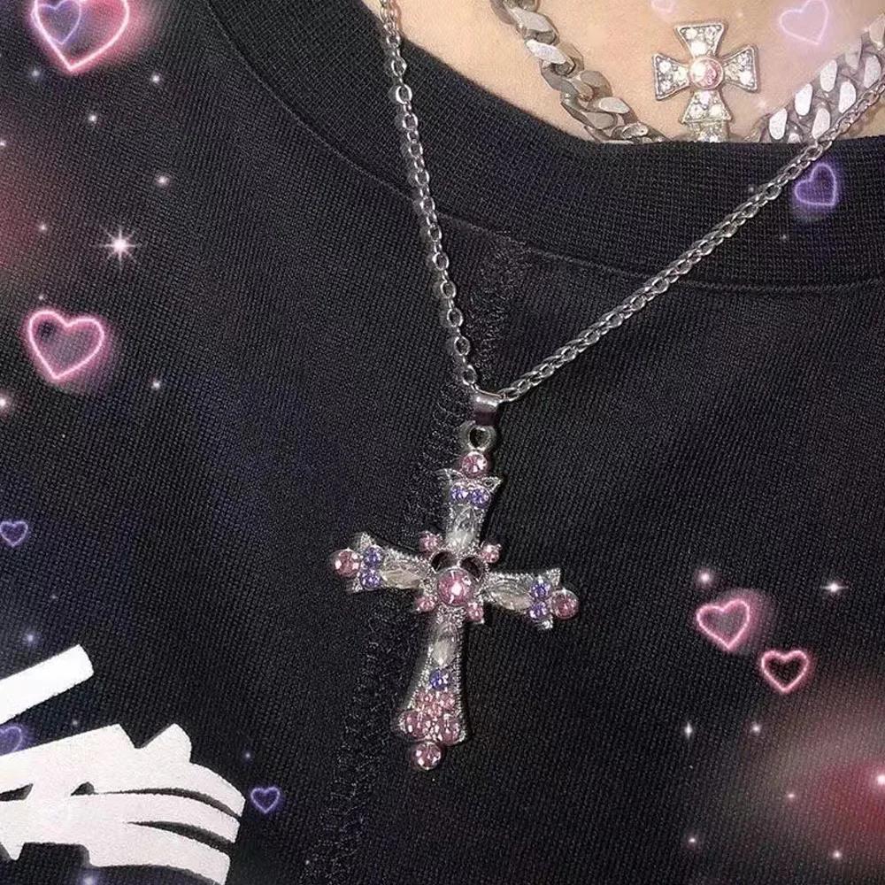 Náhrdelníky s přívěskem Y2K Punk Crystal Big Cross pro ženy Muži Gotický nepravidelný kříž s klíční kostí Řetízkové náhrdelníky Estetické šperky