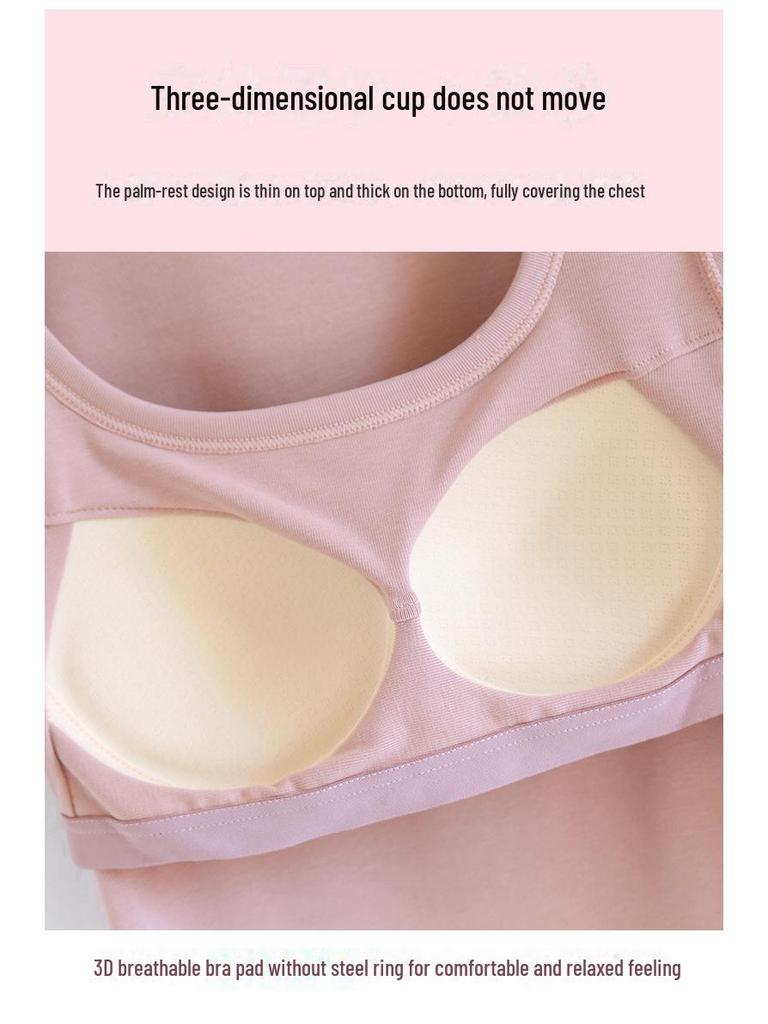 Dámské tričko s krátkým rukávem s vycpávkou na hrudi, nepravidelným lemem, čtvercovým výstřihem a spodním lemem pod prsy — Ideální na léto.