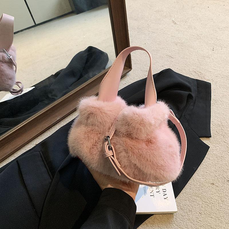 Wholesale pleated handbag bag autumn and winter 2025 new women's shoulder crossbody plush bag niche bucket bag
