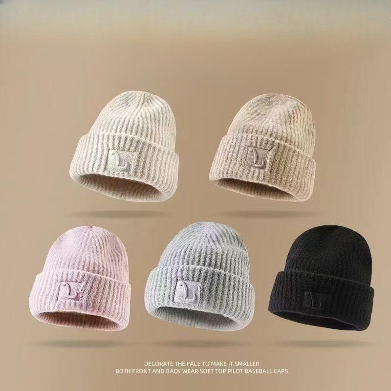 Loose and Thickened Face-showing Small Wool Hat Versatile Autumn and Winter Thickened Knitted Hat Big Head Ear Protection Cold Hat Plus Velvet Warm