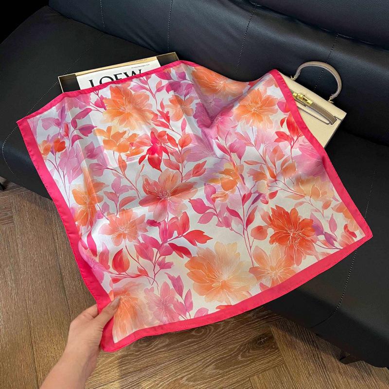 New 71 * 71cm Korean version small square scarf women's silk scarf spring and summer thin sunscreen scarf neck protection tied bag headband scarf