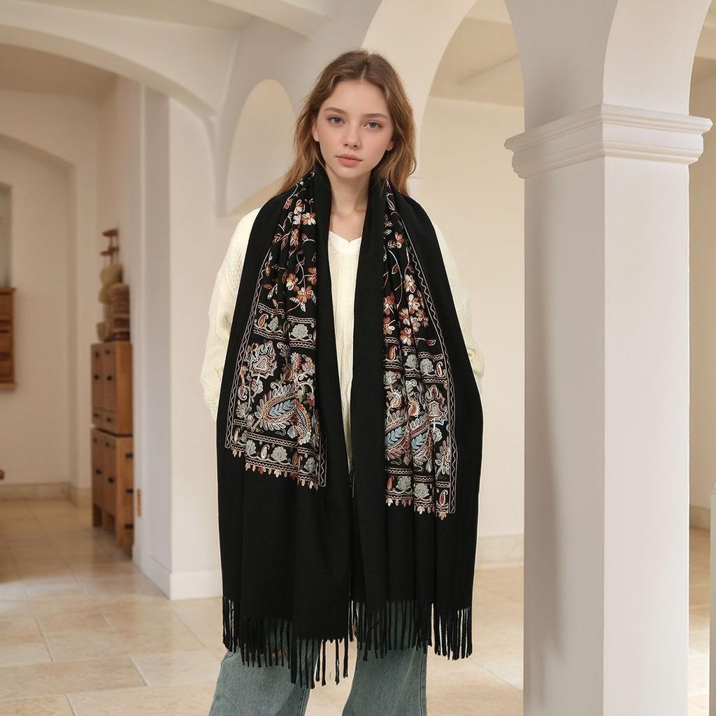 Woman Winter Warm Embroidery Floral Scarf Pashmina Shawl Tassel Scarves Fashion Long Wrap Solid Cashmere Like Mulffer 190*90Cm