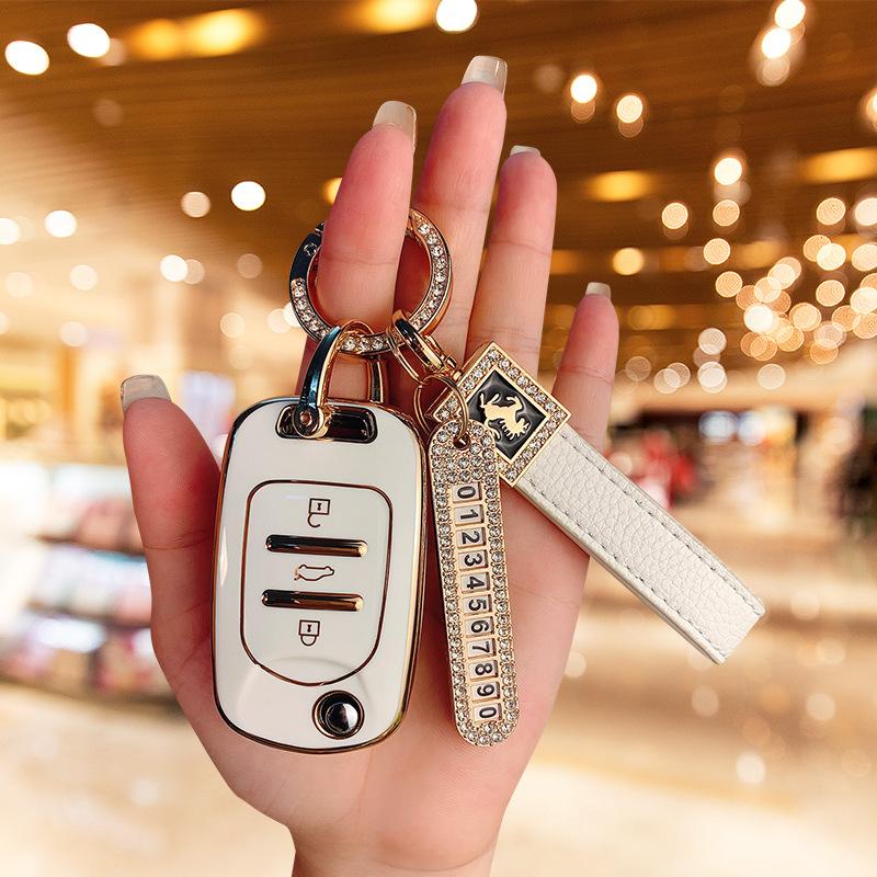 Applicable to Wuling Hongguang miniev/nano/s3/plus car key set, high-end buckle journey 730 shell men and women