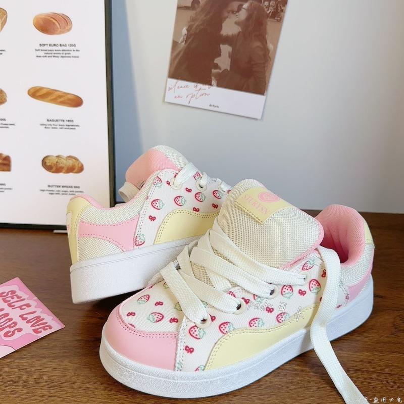 

Высокоценные дофаминовые клубничные хлебные туфли женские кеды нишевая платформа повседневная обувь универсальная для студентов 40