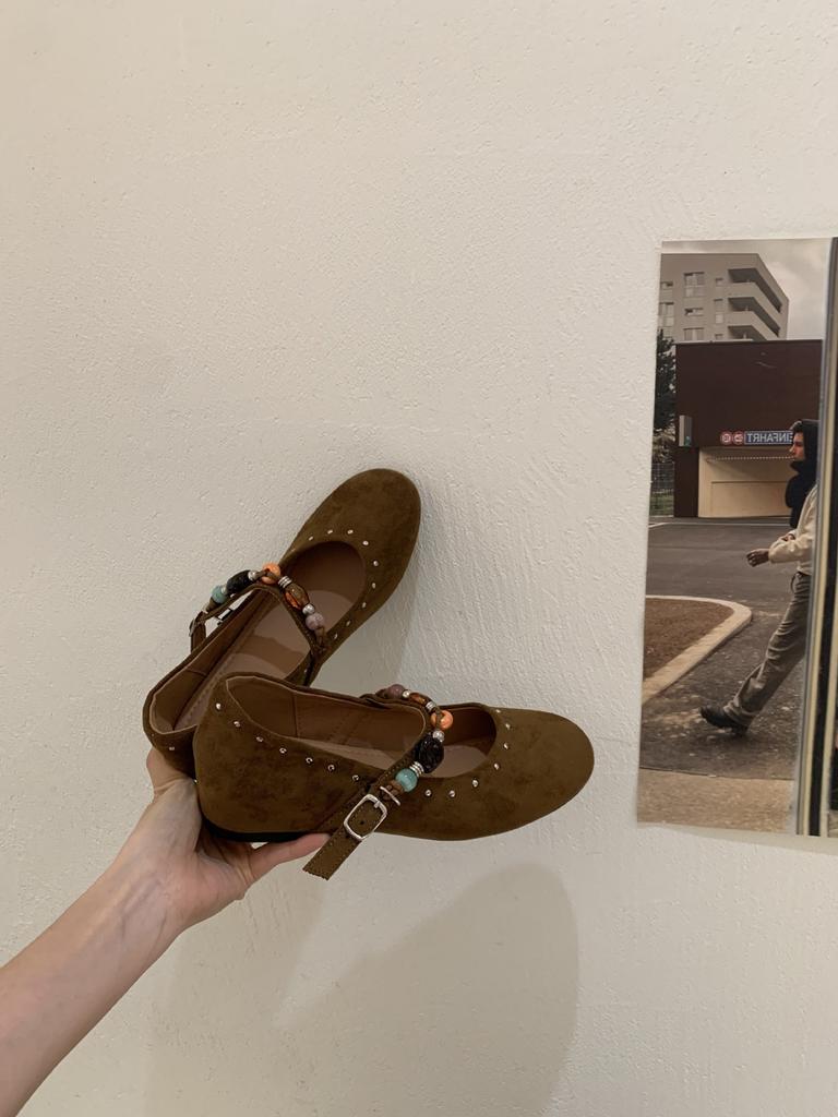 Mary Jane shoes women's 2025 autumn new French retro round head shallow mouth Mori series inner 4cm beaded women's shoes