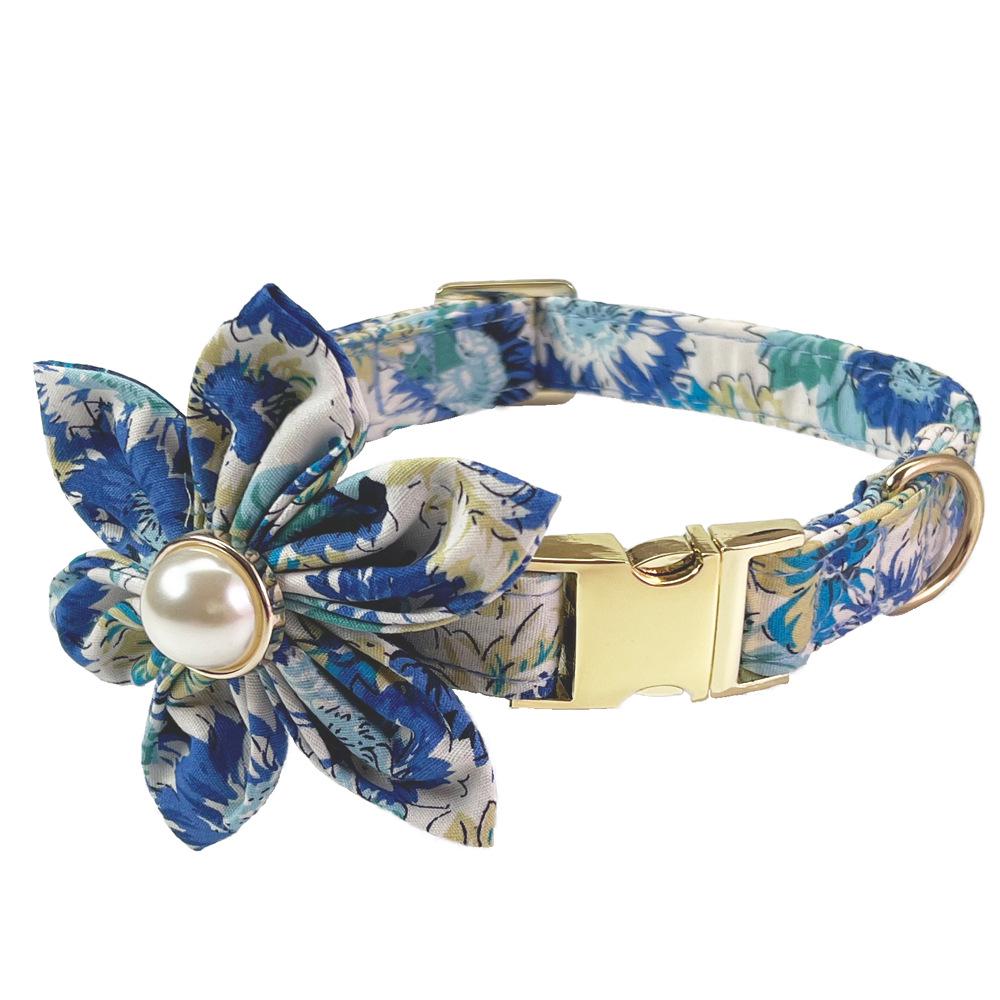 

Гравированный цветочный ошейник и поводок для собак среднего/крупного размера L (39-60CM)