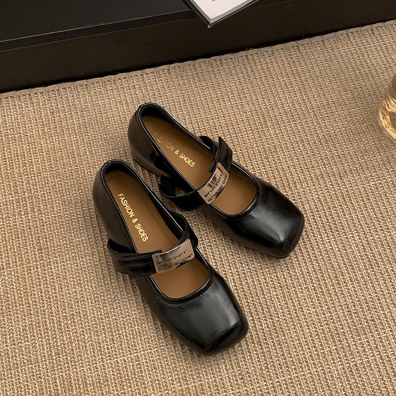 Fashion Temperament Black Inner Height Increase Shallow Mouth Flat Sole Shoes Women's 2025 New Spring Square Head French Mary Jane Shoes