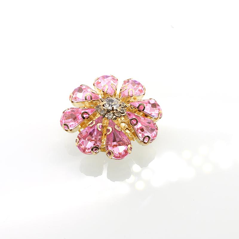 33 * 33MM2Pcs/Lot Floral Diamond Button Fashion DIY Shirt Sweater Suit Versatile Alloy Clothing Buckle Accessories