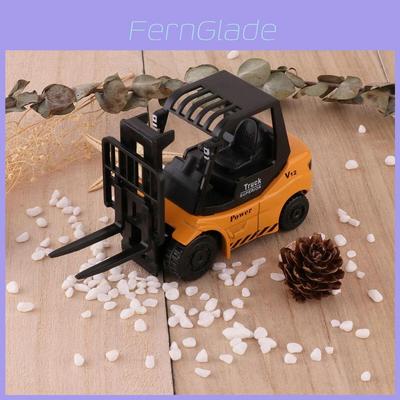 Classic 164 Scale Construction Vehicle Model With Premium Alloy And Plastic Materials