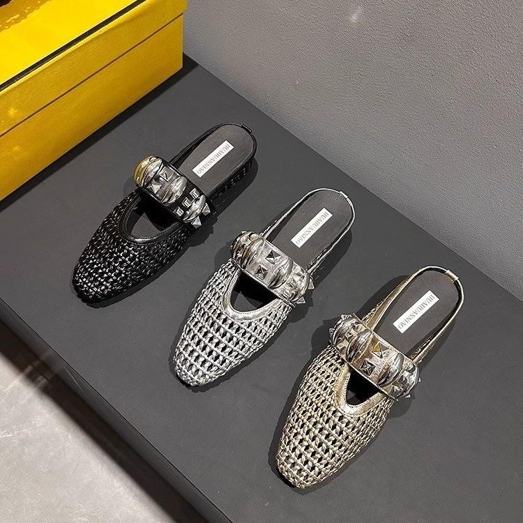 In the Summer of 2025, the New French Retro Hollowed-out Fishing Net Is Breathable, and the Inner Height Is Increased. Sandals for Women Wear Bag H