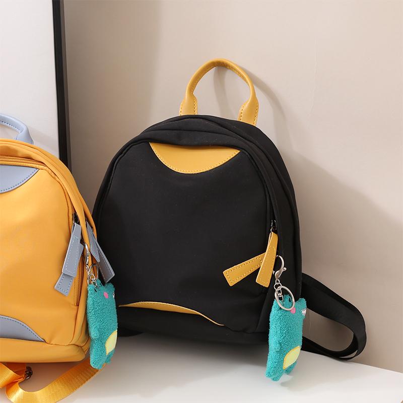 

2025 Trendy Women s Lightweight Nylon Oxford Backpack - Versatile Small Travel Bag чорний