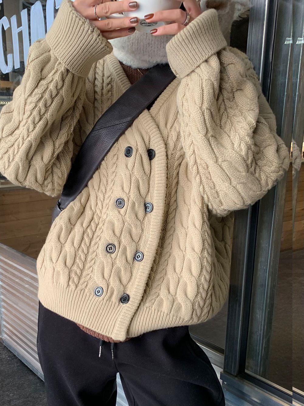 

Осень и зима новый ретро коса двухбортный вязаный кардиган женская мода свободный ленивый свитер куртка one size fits all хаки