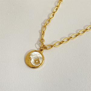 

Titanium Steel High Color Retention Sun Moon Round Necklace Natural Mother Shell Pendant Collarbone Chain Plated 18K Real Gold