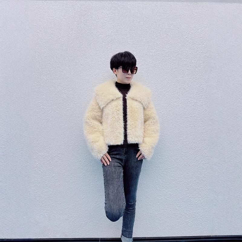 Fur integrated jacket women's winter new fashion versatile environmentally friendly short Mao Mao jacket
