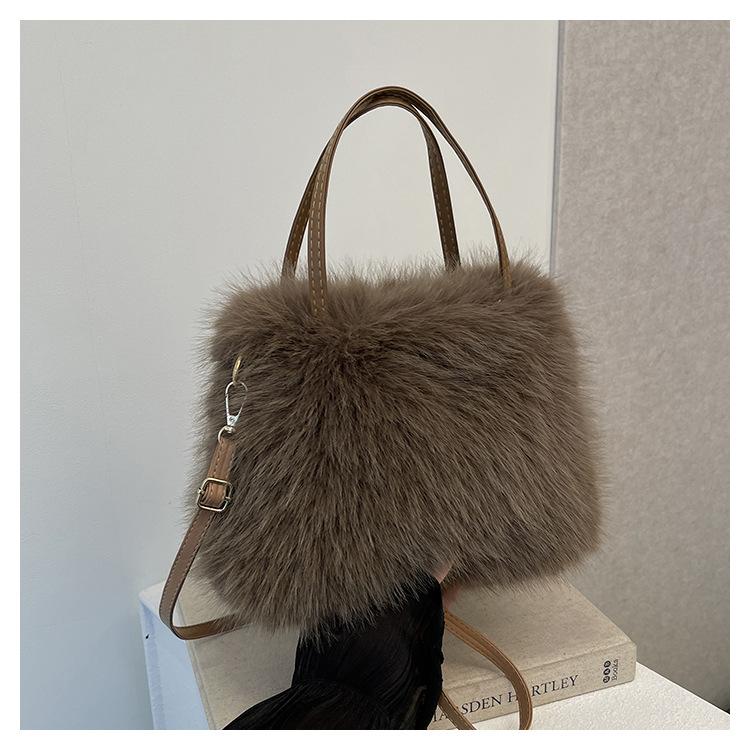 Sac fourre-tout en fausse fourrure pour femme, sac seau en peluche, design de luxe, sacs à main pour dames, sacs à bandoulière doux pour l'hiver