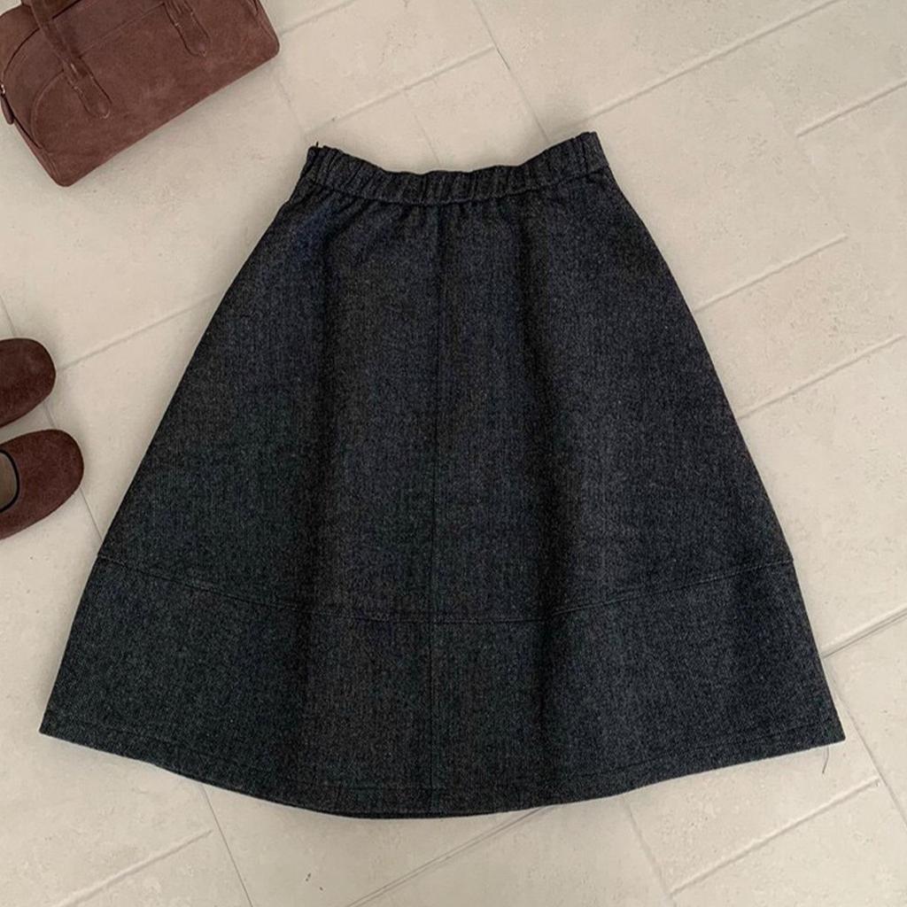 Highly Recommended: Women's Retro Woolen A-Line Midi Skirt, Korean Minimalist Pleated Design, Slim-Fitting for Autumn/Winter.