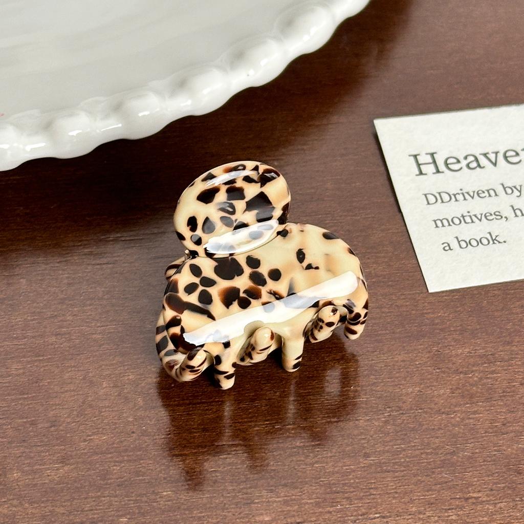 Mini Handcrafted Unique Hair Claws In Stylish Patterns For Womens Fashion And Wear Casual