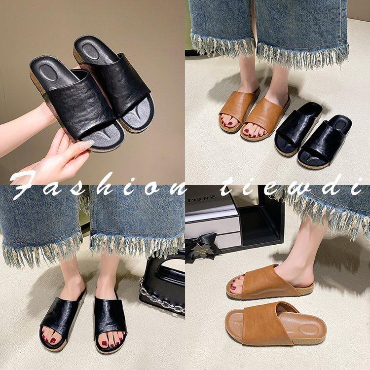 Premium couple slippers women's 2025 summer new versatile outer wear thick bottom non-slip retro lazy slippers women's trend