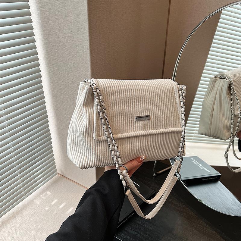 Large-capacity Underarm Bag Women's Spring and Autumn New Fashion Oblique Span Bag Niche Texture Chain Shoulder Bag