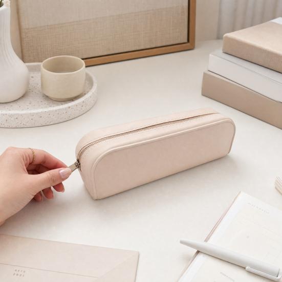 Silicone Pencil Case with Smooth Zipper Durable And Stain-Resistant Pen Holder for School
