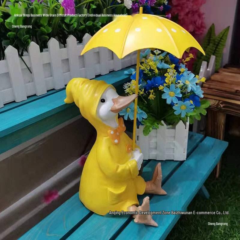 American Country Resin Duck Figurine with Umbrella for Garden Decoration