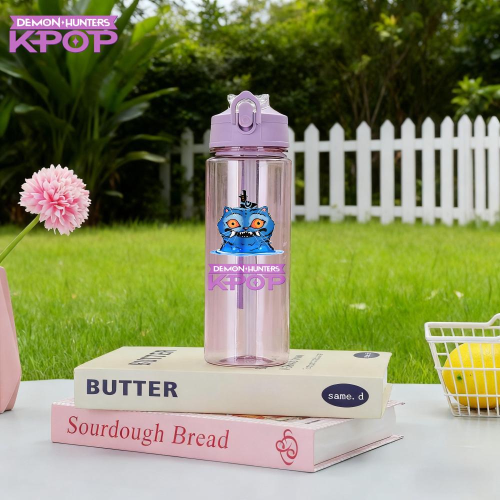 Demon Hunters Rumi Mira Zoey Jinu Celine Plastic Water Cup Pop Drinking Bottle School Huntrix Gourde 800ML KPOP HUNTR X K Kid Friendly Entertaining