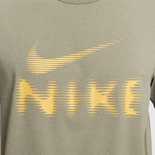 Nike Men's Comfortable and Stylish Versatile Green Short-Sleeve T-Shirt
