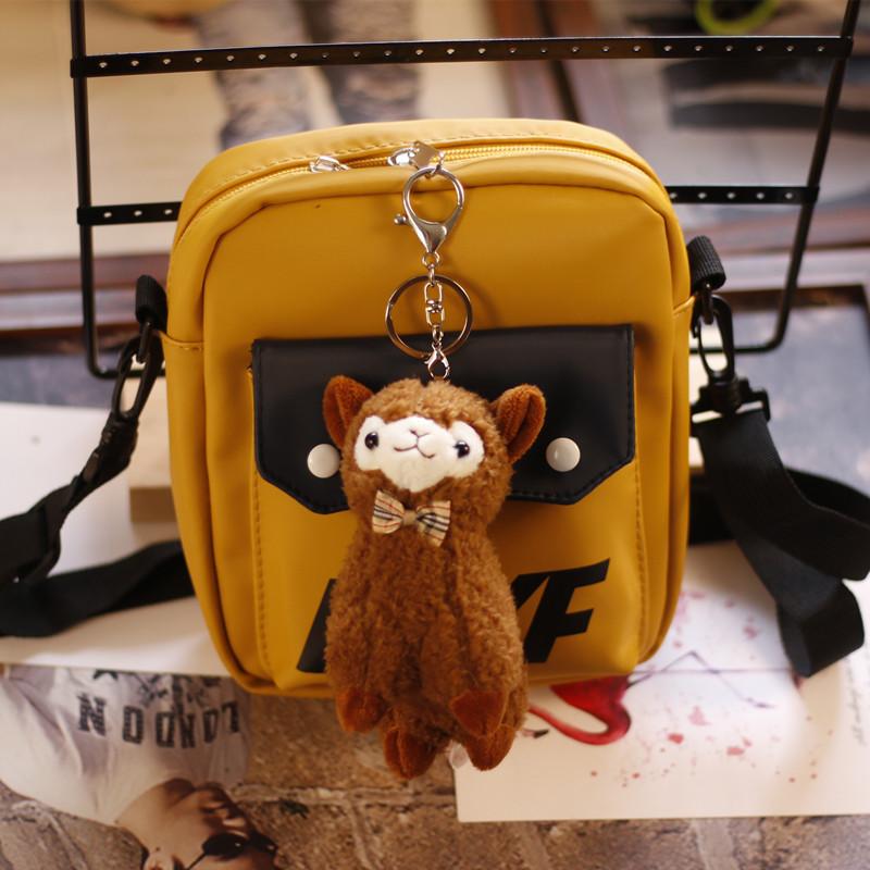 

Милая подвеска в виде альпаки, плюшевая игрушка, трава, грязь, лошадь, маленькая мини-кукла, школьная сумка, подвесной брелок, кукла 12 cm.