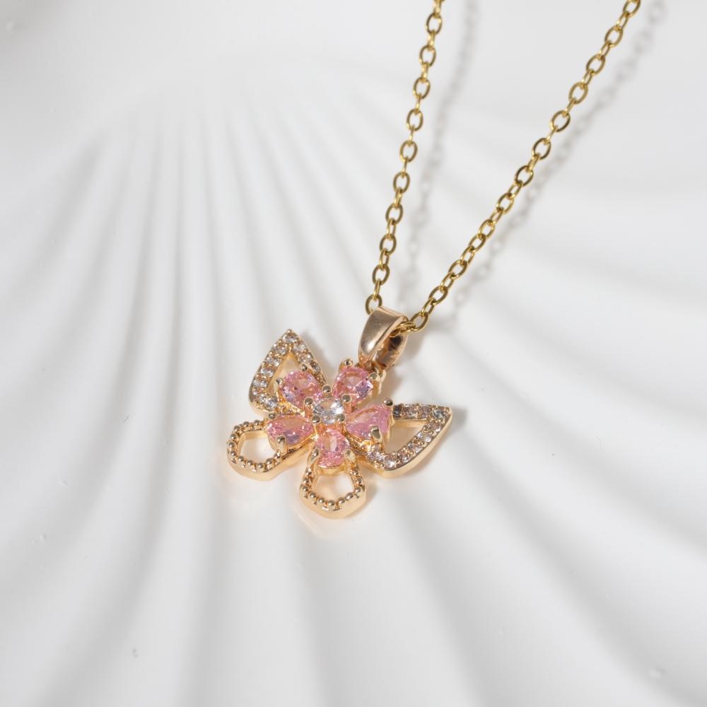 Fashion Artificial Crystal Butterfly Pendant Necklaces for Women Zirconia Necklace Wedding Party Jewelry Accessories