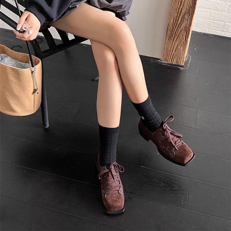 Autumn Retro Lace-Up Chunky Heel Square Toe Leather Shoes for Women