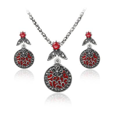 Hot Selling New Classic Necklace and Earring Set with Personalized and Fashionable Hollow Out Carvings