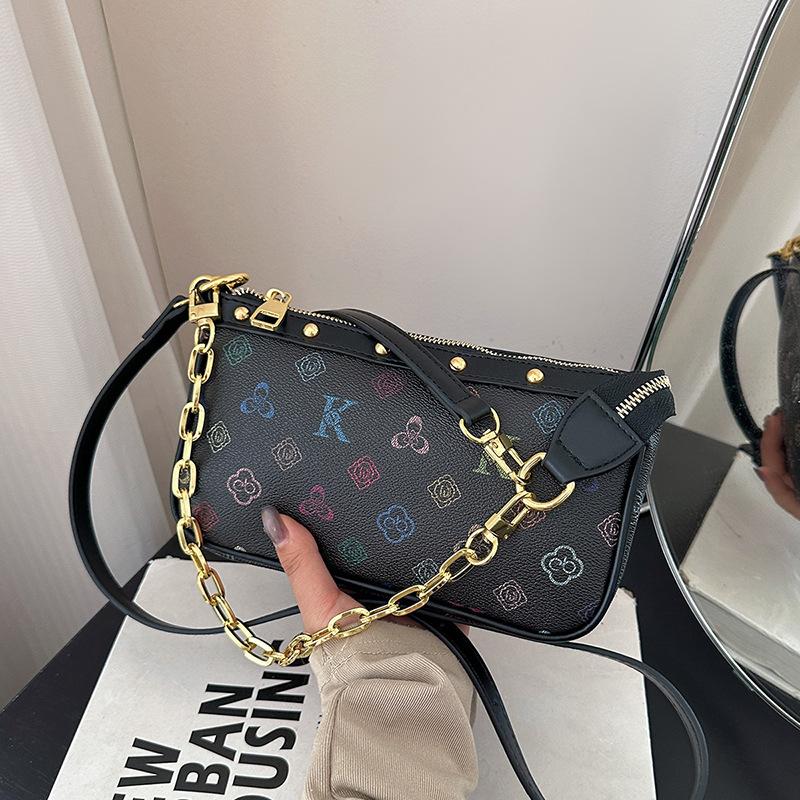 Premium Sense of Foreign Style Small Bag Women 2025 New Popular Versatile Chain Messenger Bag Fashion Super Fire Small Square Bag