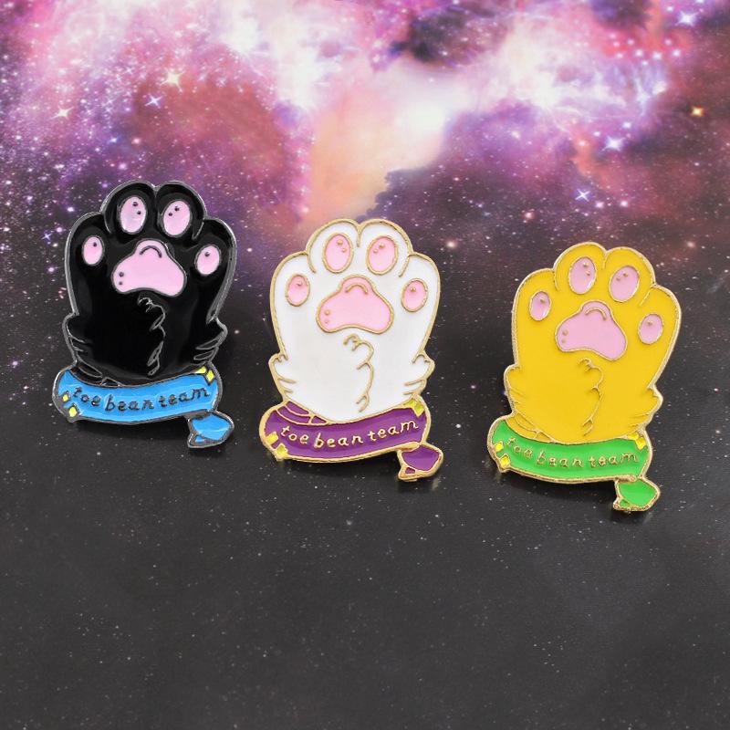 TOE BEAN TEAM Tri-Color Cat and Dog Paw Enamel Brooch - Creative European American Fashion Jewelry