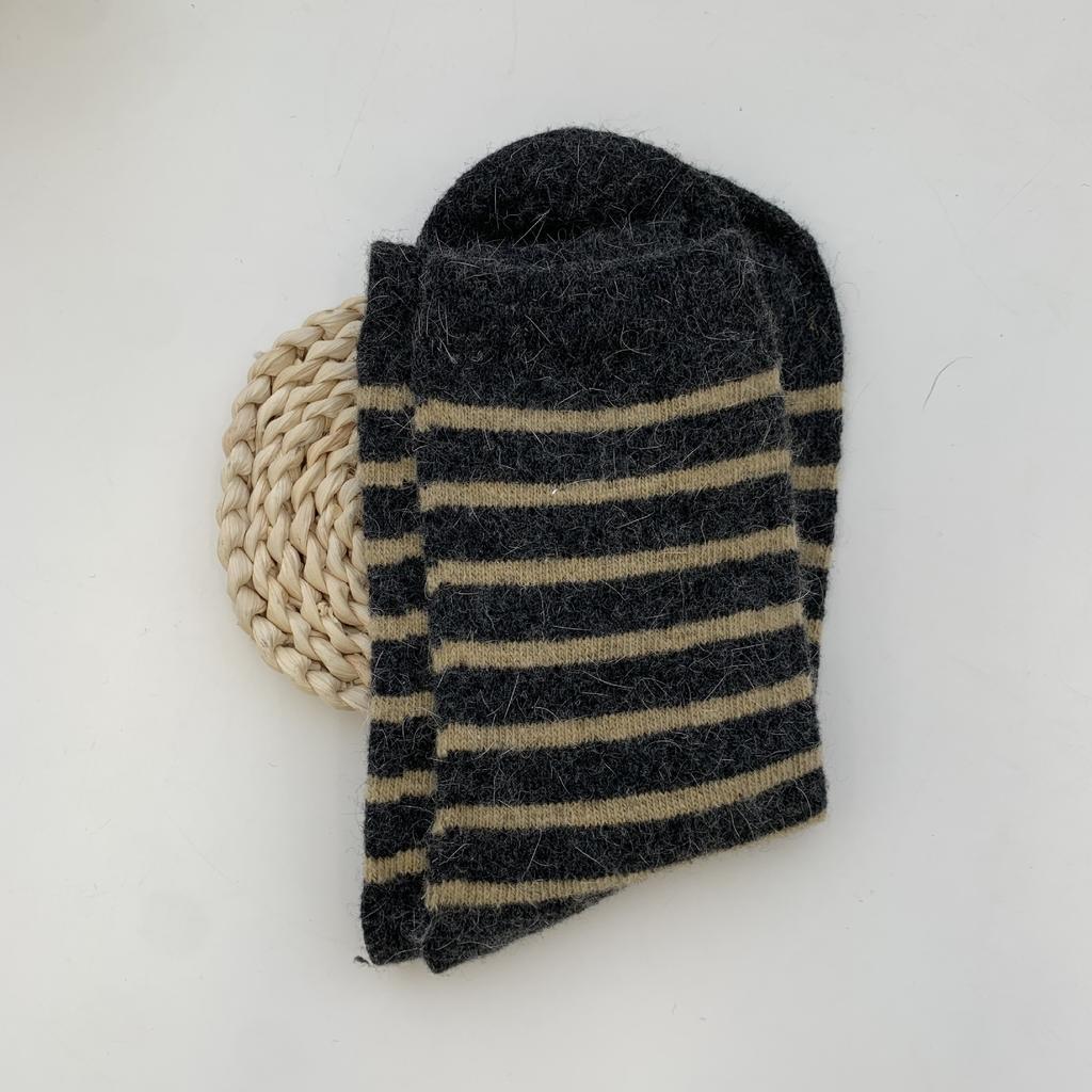 20% Kaninchenhaar Damen Socken Lässig Gestreift Kaschmirwolle Lange Socken Damen Winter Dick Warm Streetwear Thermische Socken Geschenke