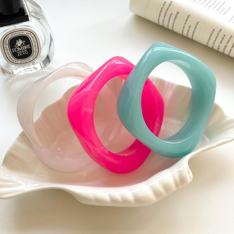Fashionable Punk Summer Beach  Pattern Acrylic Bracelet For Women'S Daily Wear And Parties Bangles For Women