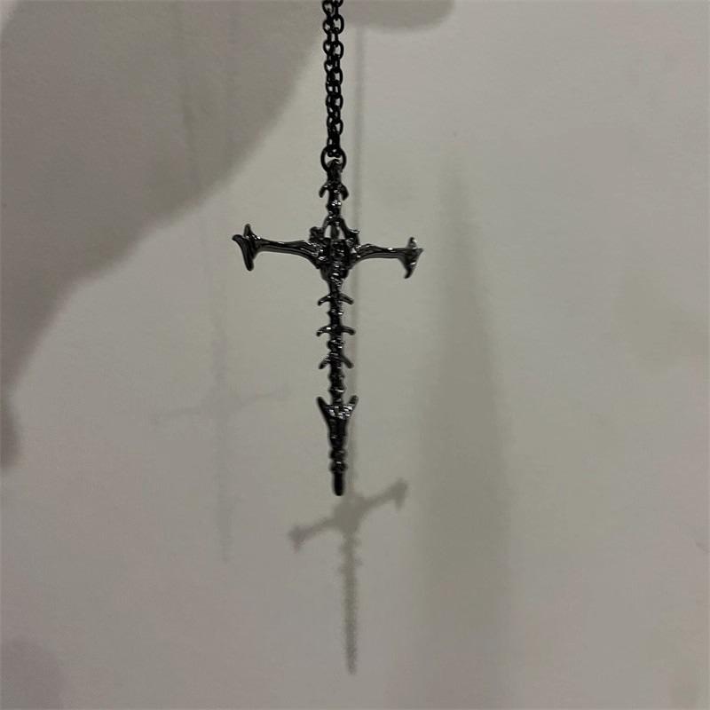 Personality Cross Pendant Necklace Skeleton Cross Choker Jewelry Dark Style Men Women Gift for Halloween Cosplay Accessories
