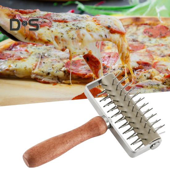 Non Stick Pizza Needle Roller Labor Saving Wood Tasty Bread Pastry Hole Puncher