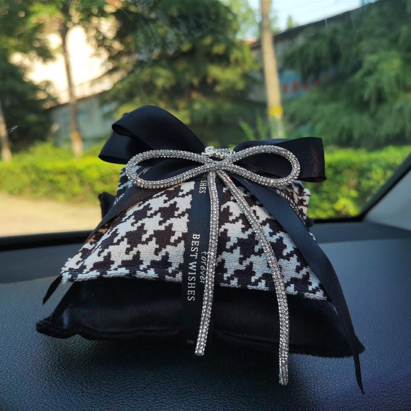 Houndstooth Bowknot Bamboo Charcoal Air Freshener Bag For Car And Home