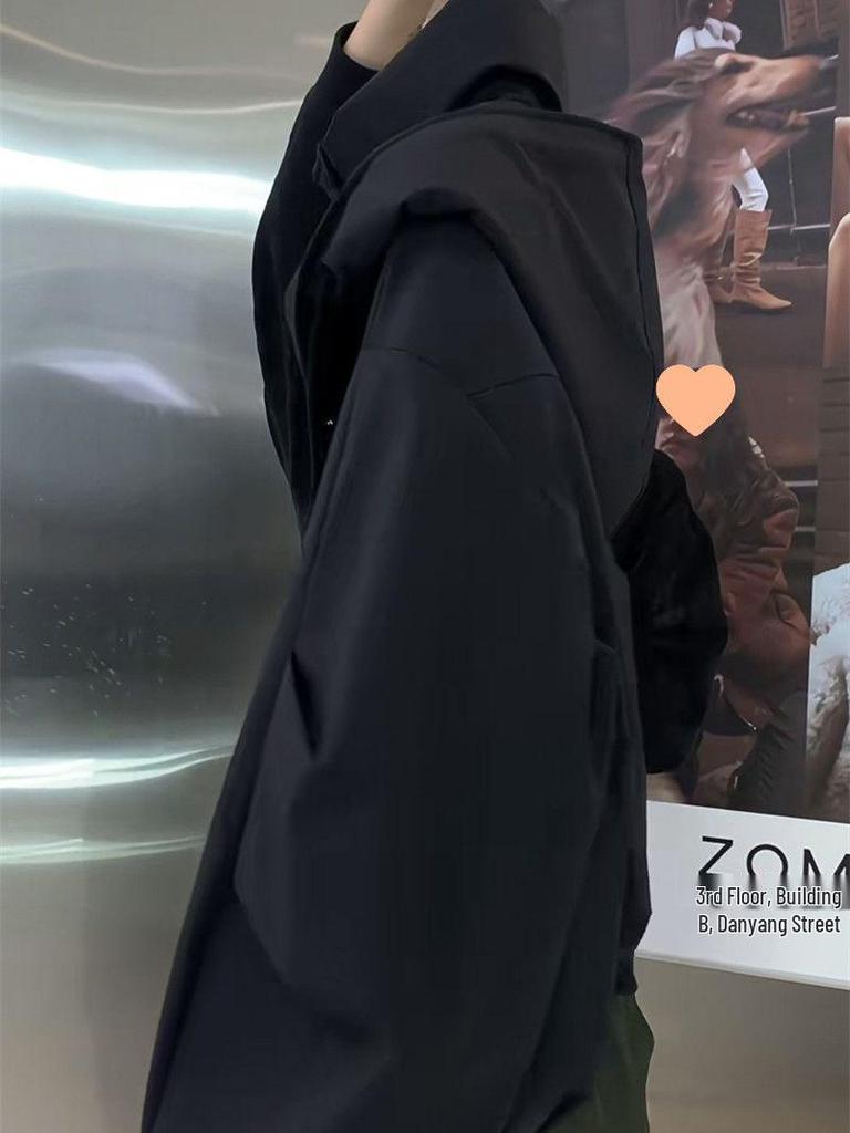 Army Green Women's Hooded Windbreaker: Medium Thickness, Stylish, Versatile, Popular Cargo Jacket for Early Spring.